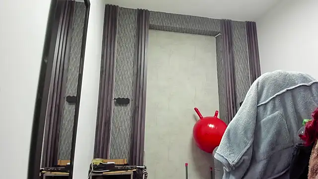 selene red  online show from March 2026 01:21:01 AM