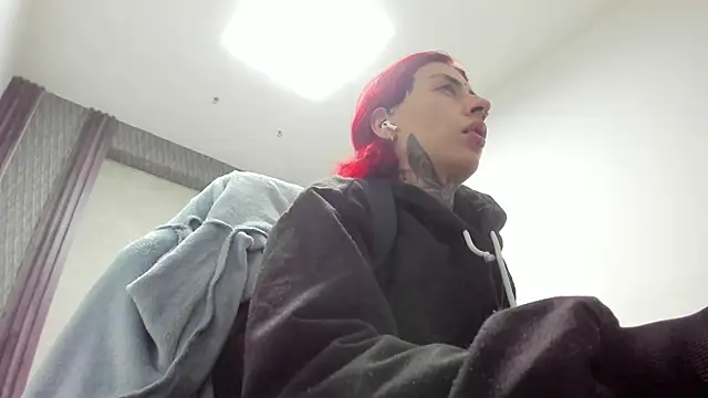 selene red  online show from April 2026 01:22:02 AM