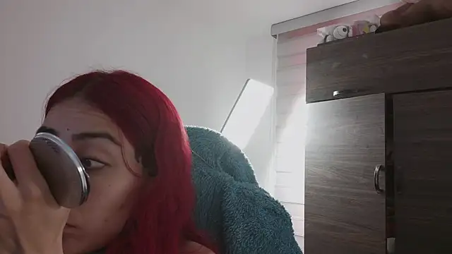 Snapshot of selene_red_ chatting on July 2026 02:12:02 PM selene red online show from July 2026 02:12:02 PM