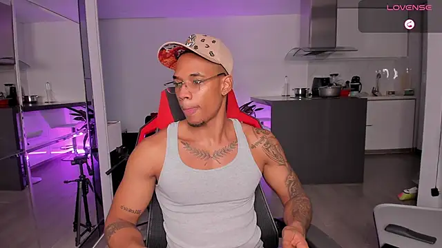 TROYWESLY- online show from February 2026 10:26:01 PM