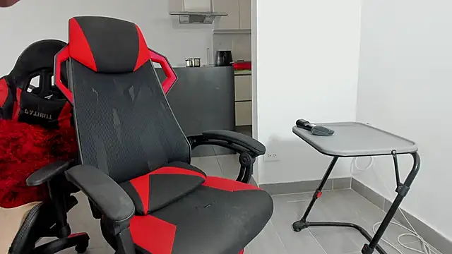 TROYWESLY- online show from April 2026 03:33:02 PM