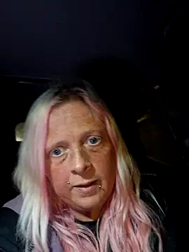 Snapshot of chubby_british_blonde_uk chatting on February 2026 06:30:01 PM chubby british blonde uk online show from February 2026 06:30:01 PM