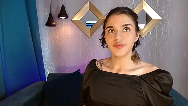 Snapshot of NoahCasstro chatting on December 2024 07:32:02 PM NoahCasstro online show from December 2024 07:32:02 PM