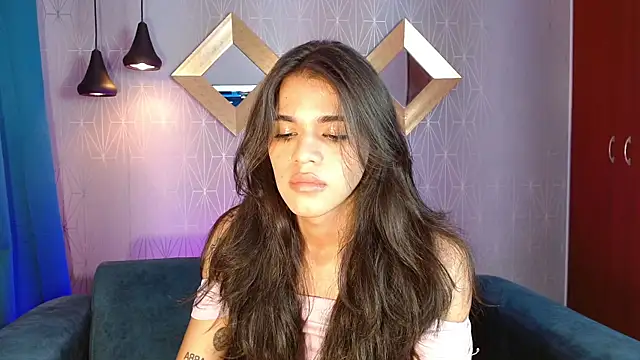 Snapshot of NoahCasstro chatting on December 2024 10:49:02 PM NoahCasstro online show from December 2024 10:49:02 PM