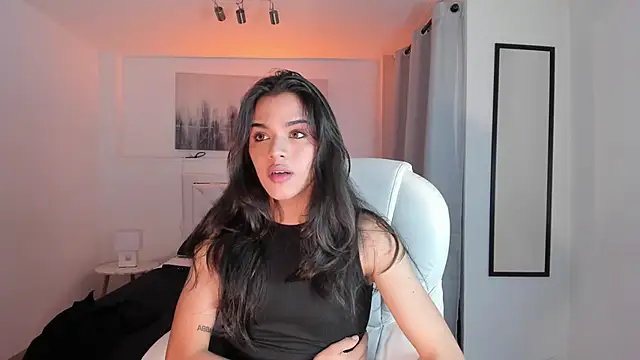 Snapshot of NoahCasstro chatting on January 2025 10:40:02 PM NoahCasstro online show from January 2025 10:40:02 PM