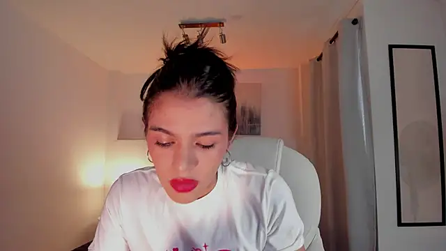 Snapshot of NoahCasstro chatting on January 2025 07:41:02 PM NoahCasstro online show from January 2025 07:41:02 PM