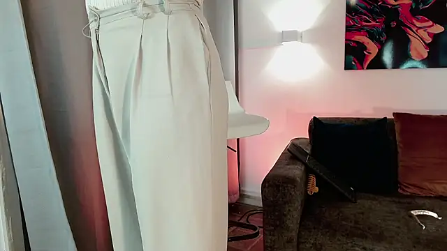 Snapshot of NoahCasstro chatting on February 2025 02:15:01 AM NoahCasstro online show from February 2025 02:15:01 AM