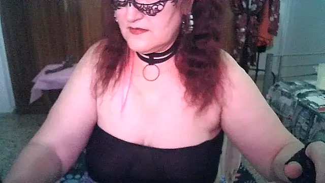 SabrinaXlovess online show from July 2026 05:15:02 PM