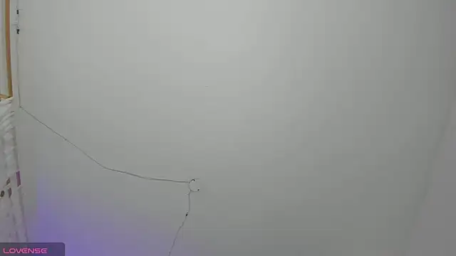 Scarlett 811 online show from April 2026 05:25:01 PM