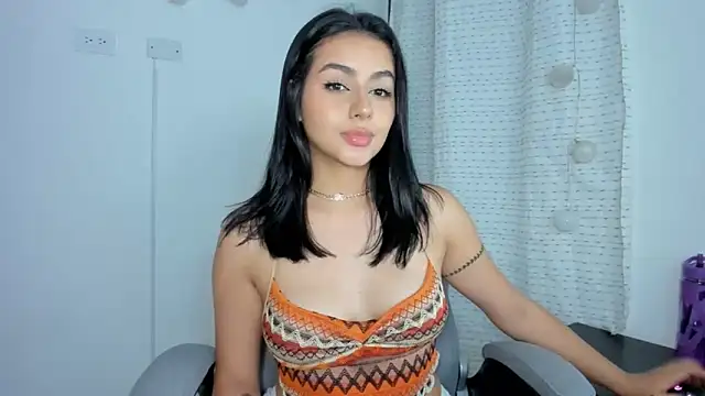 Snapshot of julia_strauns chatting on February 2025 08:27:02 AM julia strauns online show from February 2025 08:27:02 AM