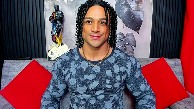 MikeEstevess online show from October 2025 05:31:02 AM