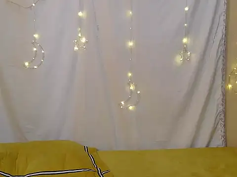 StarBarbiee online show from December 2025 01:06:01 PM