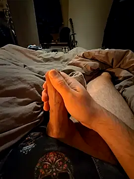 ruffuuss online show from October 2025 07:36:02 PM