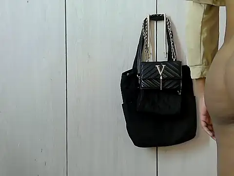 Destiny Desire online show from October 2025 05:12:02 PM