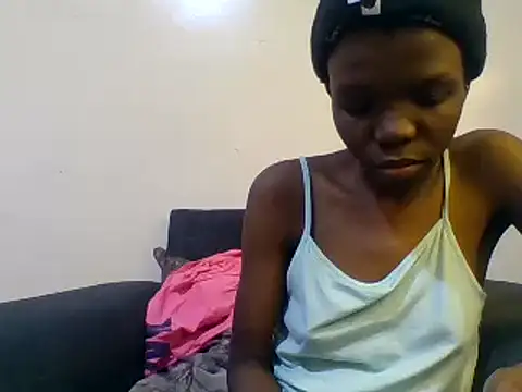 Snapshot of Baddie_Floxxy chatting on December 2024 09:16:01 PM Baddie Floxxy online show from December 2024 09:16:01 PM