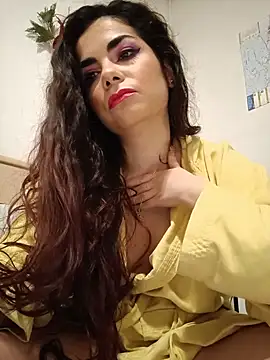 Snapshot of Saturnia_Yvonne chatting on January 2025 05:59:02 PM Saturnia Yvonne online show from January 2025 05:59:02 PM