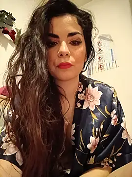 Snapshot of Saturnia_Yvonne chatting on February 2025 06:34:02 PM Saturnia Yvonne online show from February 2025 06:34:02 PM