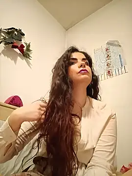 Snapshot of Saturnia_Yvonne chatting on February 2025 05:50:01 PM Saturnia Yvonne online show from February 2025 05:50:01 PM