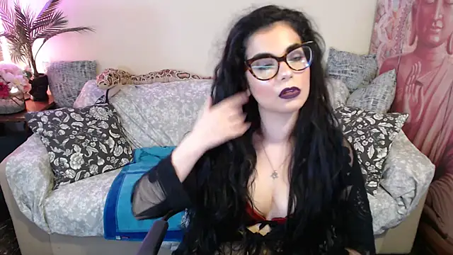 Snapshot of Saturnia_Yvonne chatting on October 2025 02:47:01 PM Saturnia Yvonne online show from October 2025 02:47:01 PM