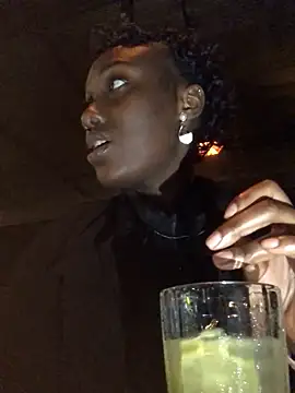 Lola kims online show from January 2025 04:32:02 PM