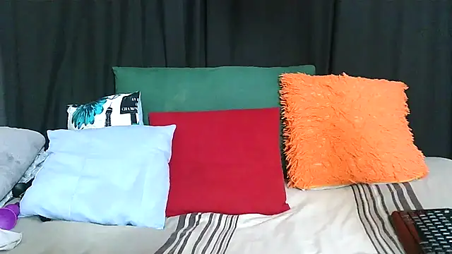 DIRTYTALKINQUEEN online show from February 2025 09:32:01 PM