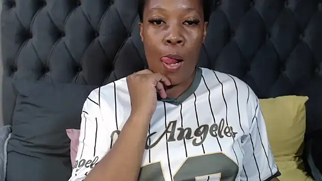 DIRTYTALKINQUEEN online show from November 2025 08:20:02 PM