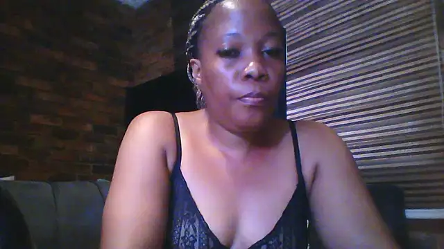 DIRTYTALKINQUEEN online show from January 2026 06:50:02 AM