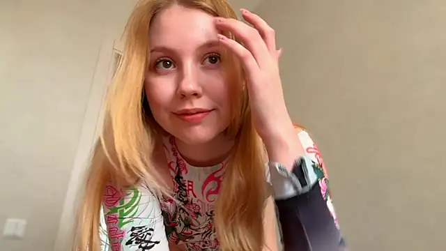 HoneyAudrey online show from April 2026 02:35:01 AM