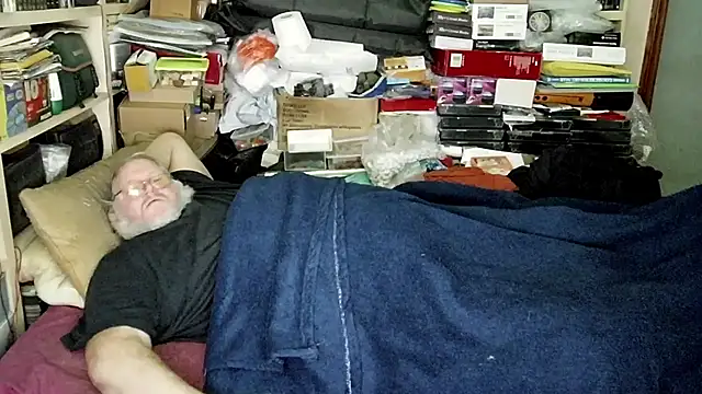 hadeszeuss2 online show from January 2025 05:55:01 PM