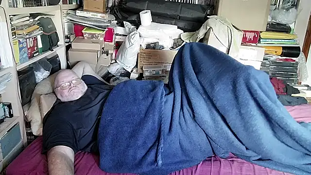 hadeszeuss2 online show from February 2025 03:17:01 PM