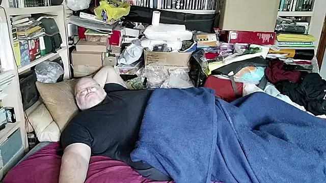 hadeszeuss2 online show from February 2025 02:57:01 PM