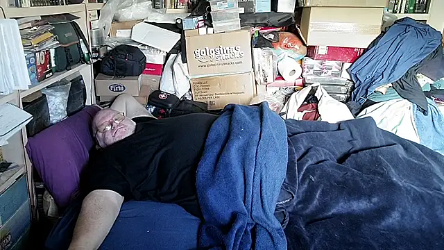 hadeszeuss2 online show from February 2026 02:48:01 PM