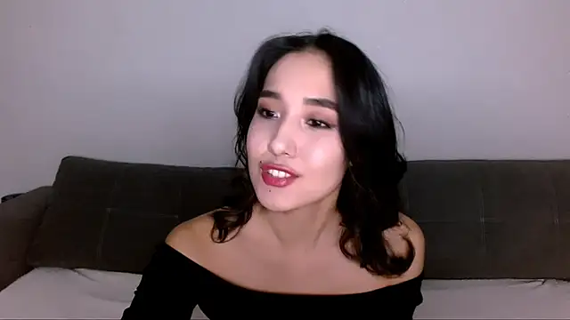 Snapshot of Li_noen chatting on December 2024 01:37:01 AM Li noen online show from December 2024 01:37:01 AM