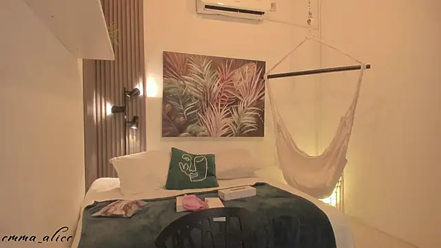 emma alice  online show from September 2025 12:09:02 PM