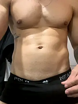 Snapshot of Lb20gostoso chatting on October 2025 04:21:02 AM Lb20gostoso online show from October 2025 04:21:02 AM