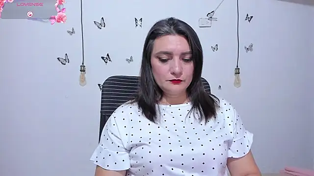 Snapshot of Amie_Adams82_ chatting on June 2026 02:01:02 PM Amie Adams82 online show from June 2026 02:01:02 PM