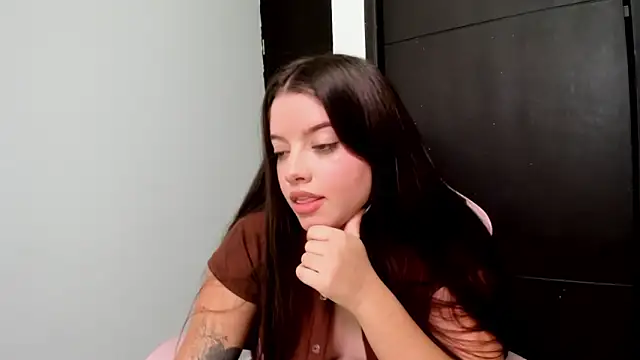 Tender lia online show from January 2026 09:52:02 PM