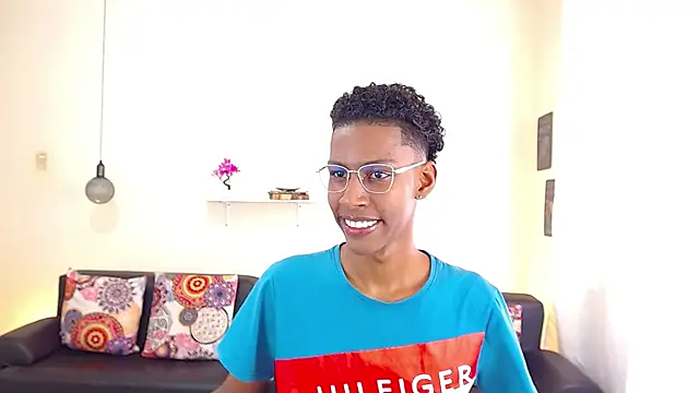 maiki18  online show from February 2025 01:53:02 PM