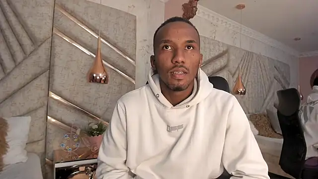 Snapshot of JamesParck chatting on January 2025 05:15:02 PM JamesParck online show from January 2025 05:15:02 PM