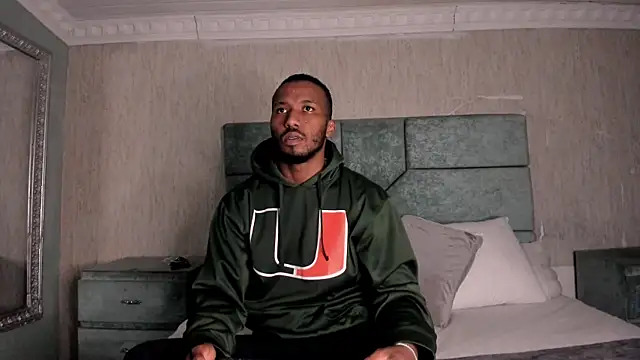 Snapshot of JamesParck chatting on February 2026 07:56:02 PM JamesParck online show from February 2026 07:56:02 PM