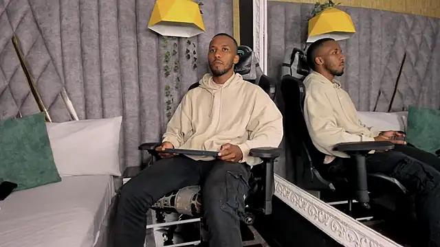 Snapshot of JamesParck chatting on March 2026 11:43:01 PM JamesParck online show from March 2026 11:43:01 PM