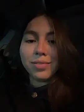 Emily Rowley online show from December 2025 04:09:01 AM