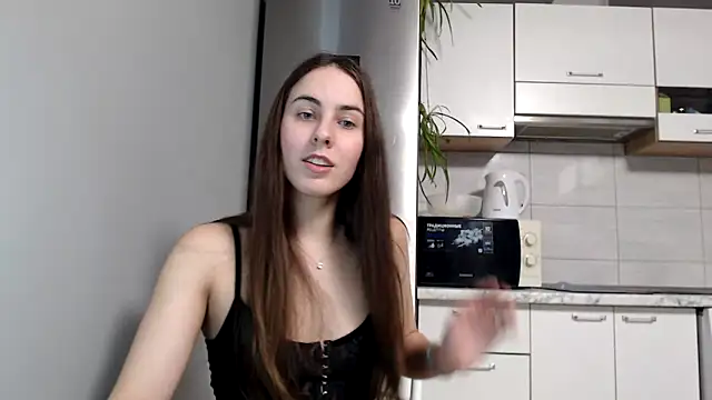 SierraSky  online show from December 2024 06:13:01 PM