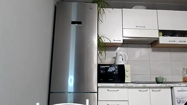 SierraSky  online show from December 2024 06:15:02 PM