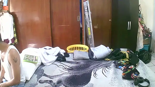 jperezofficial1 online show from September 2025 04:34:02 PM