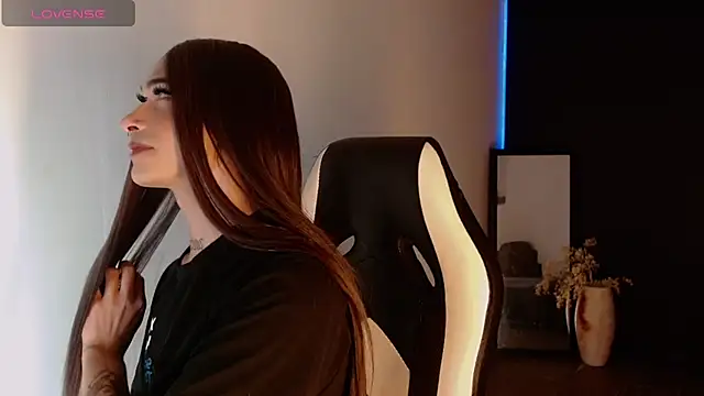 AdharaaMoon online show from December 2024 01:24:01 AM