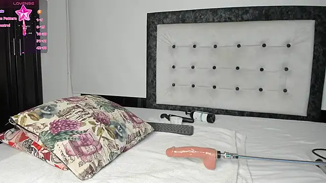 SelenaGmez online show from January 2025 10:08:01 AM