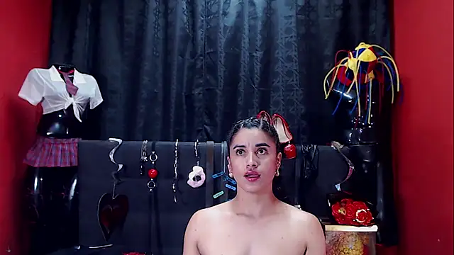 Hannamariana online show from February 2025 01:19:02 PM