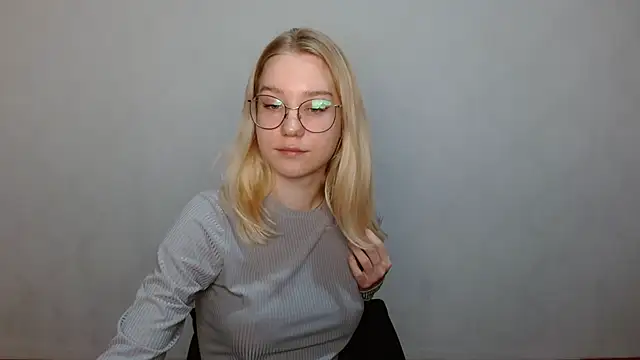 Snapshot of cindi_hot chatting on December 2024 11:44:01 AM cindi hot online show from December 2024 11:44:01 AM