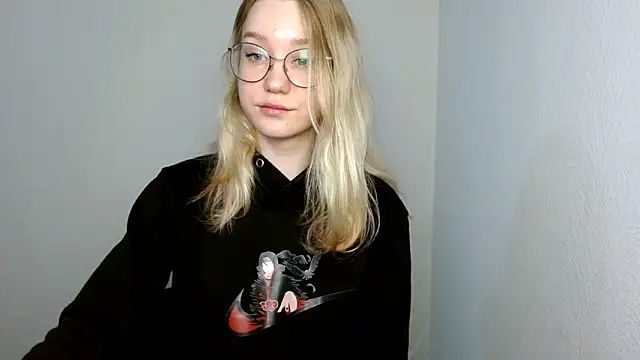 Snapshot of cindi_hot chatting on March 2025 11:16:01 AM cindi hot online show from March 2025 11:16:01 AM